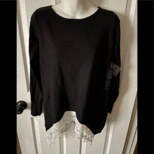 🆕 women’s Black sweater with white lace bottom